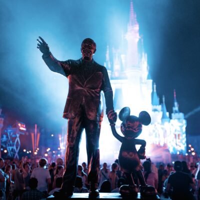 Walt Disney: Bir Başlangıç Hikâyesi